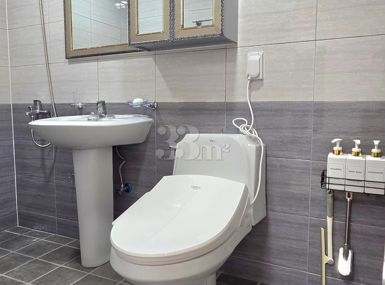 Cost-effective studio apartment with a separa 4th image