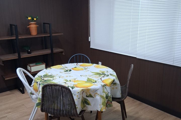 Japanese micro-home with easy parking 7th image