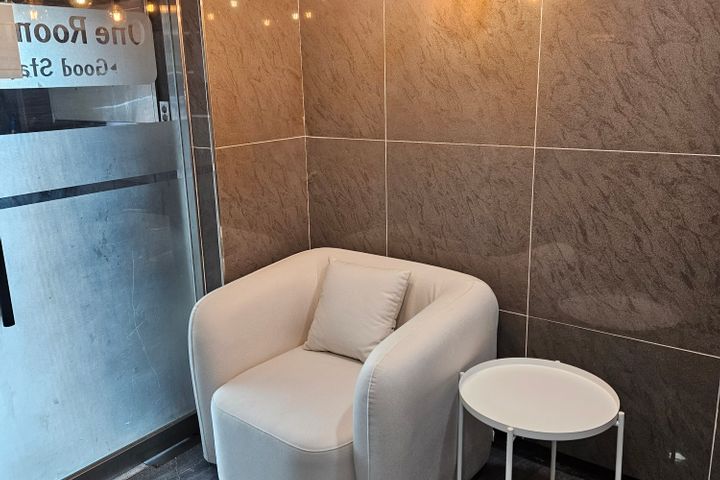 Hyehwa Studio Apartment with Individual Air C 16th image