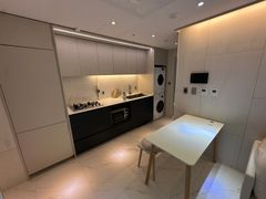 디스커버리 디뷰 5번째 이미지