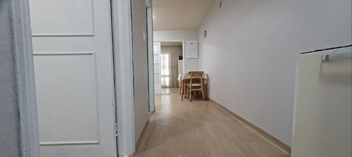 풀옵션 15평형아파트 방 이미지