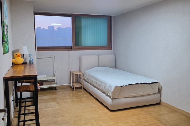 4-bedroom apartment near Sindaebang Station a 17th image