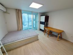 Yongpyeong 25 / Fully Renovated / Air Conditi 4th image