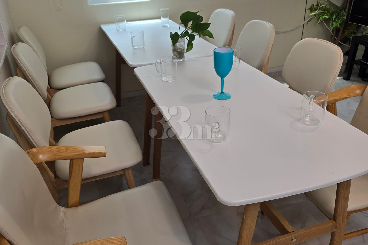 3-bedroom apartment with living room near a c 2th image