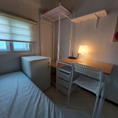 Room with a clean window near Sadang Station Unit Image