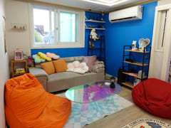 2-bedroom unit with a private 20-pyeong rooft 3th image