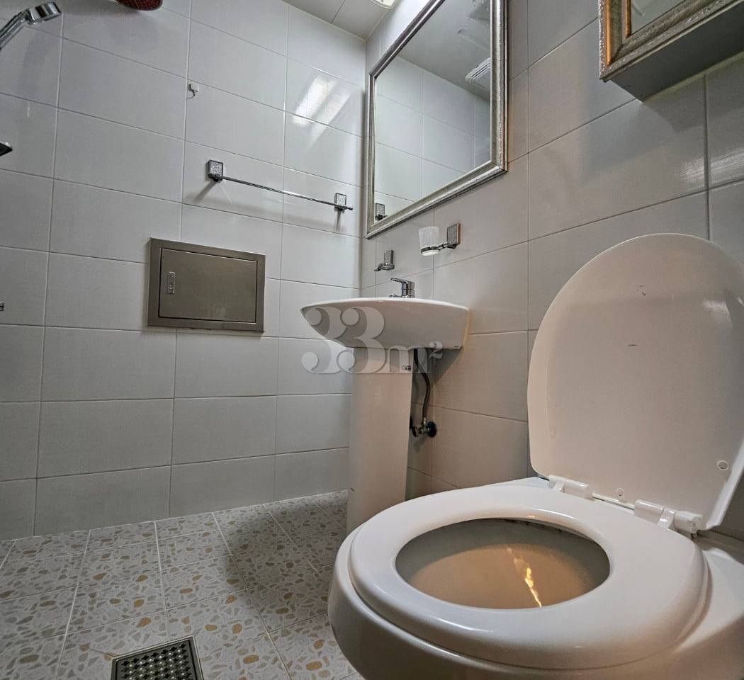 Studio apartment 2 minutes from Wanjeong Stat 4th image
