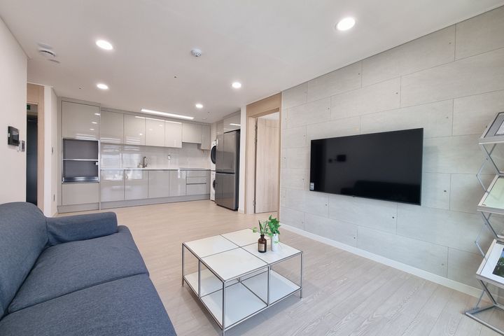 Fully furnished, 2 bedrooms, Gwangan Bridge v 4th image