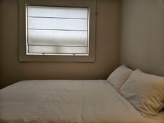 Room with a spacious terrace near Suwon Stati 4th image