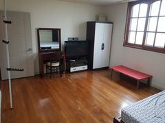 Large room, individual cooking and laundry fa 1th image