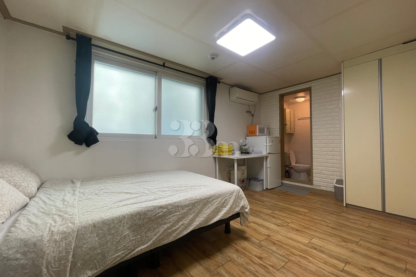 2 minutes from Nonhyeon Station (studio apart 12th image