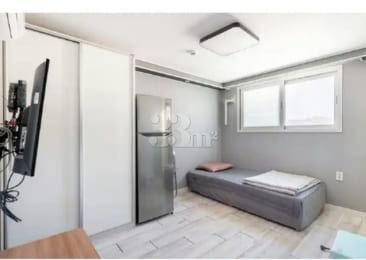 Saint One Room 0th image