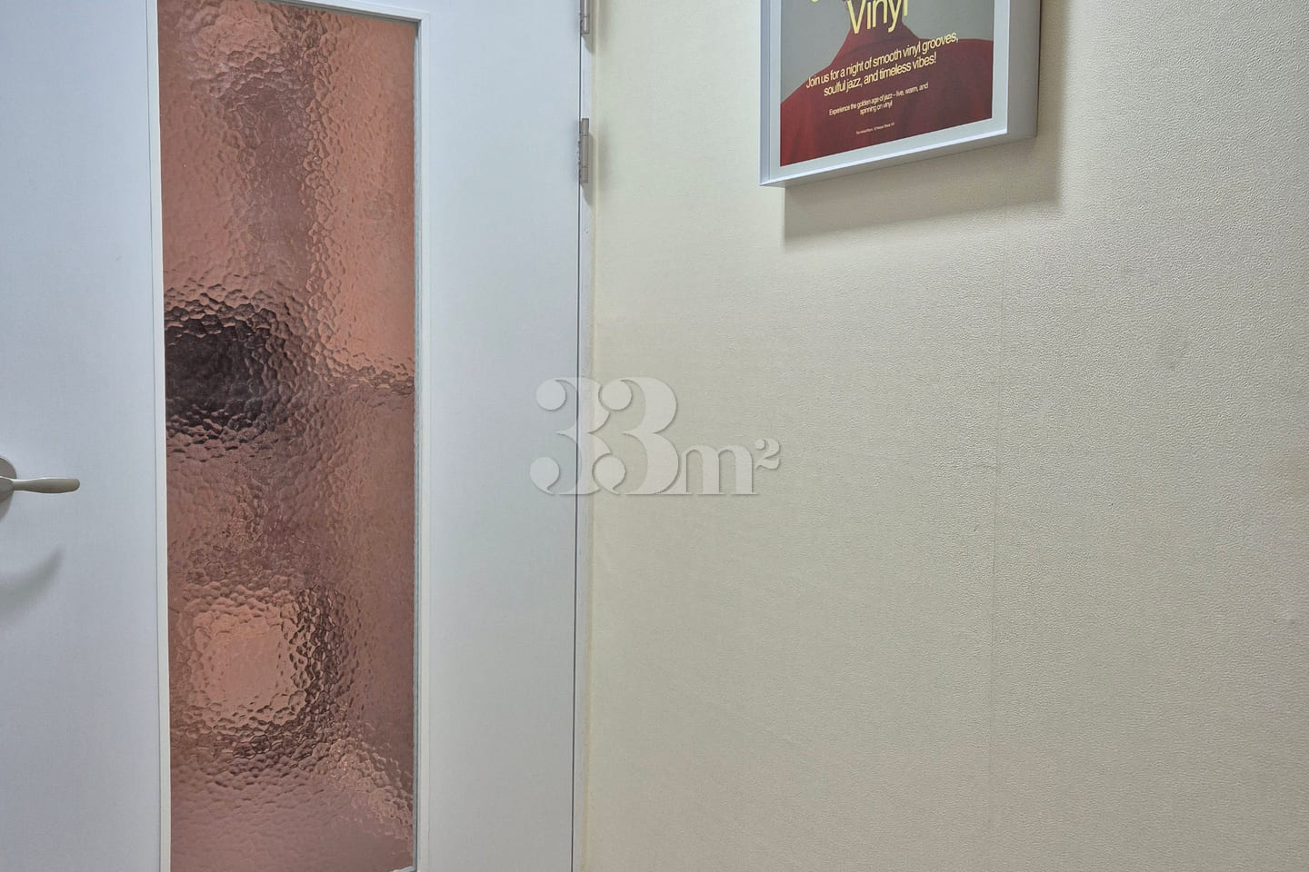 Lalaroom with all options at a special openin 11th image