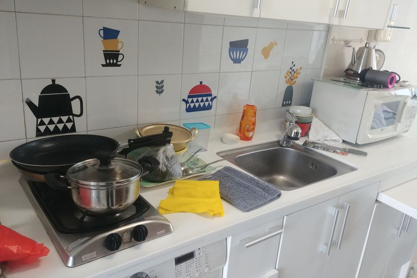 구의역까지 80미터.