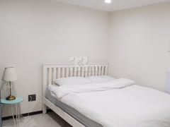 Spacious, luxurious, duplex, fully-furnished 7th image