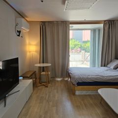 5 minutes from Gasan Station. Room with a ter Unit Image