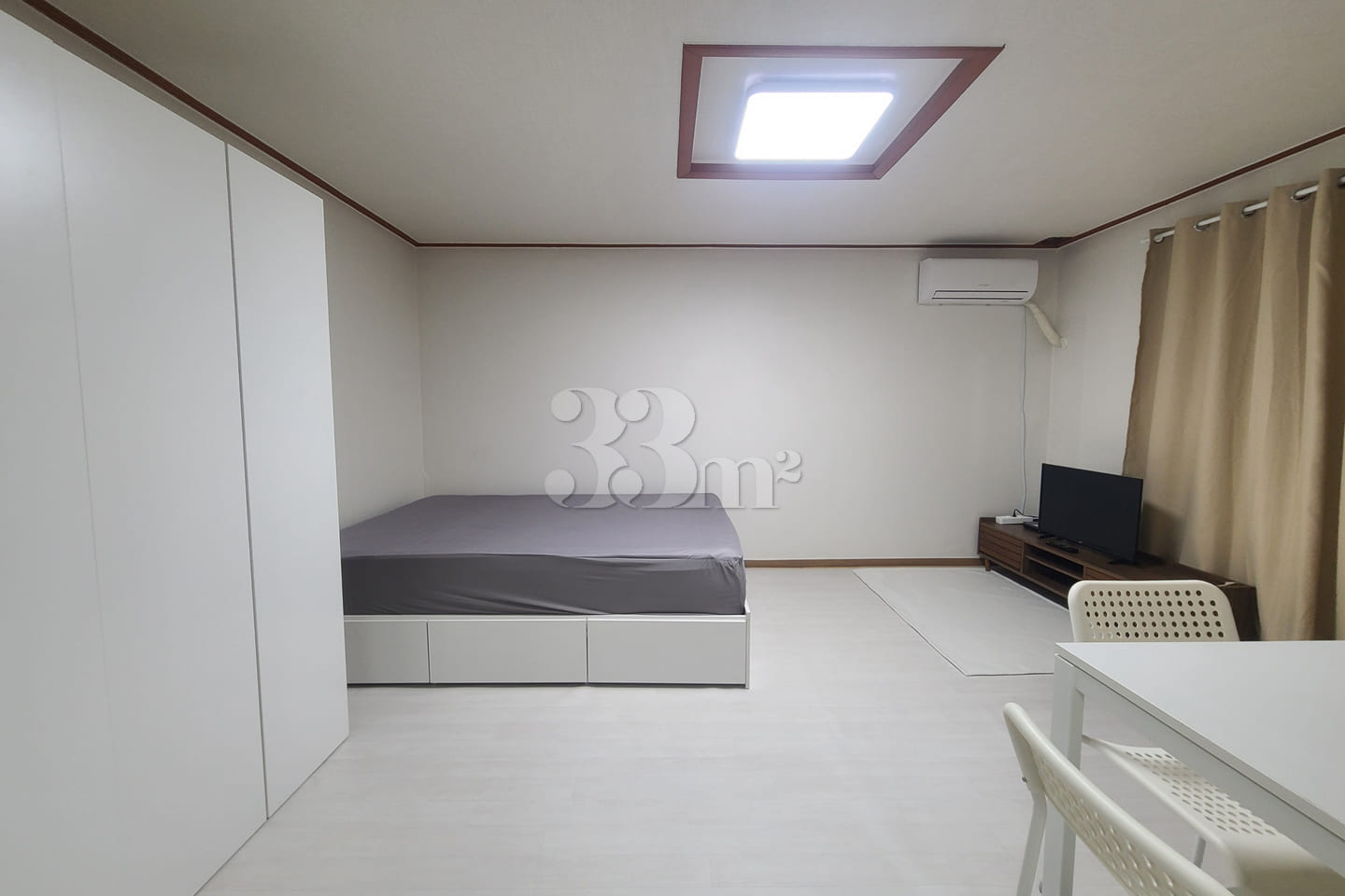 Dujeong-dong, spacious room with 1 queen bed 2th image