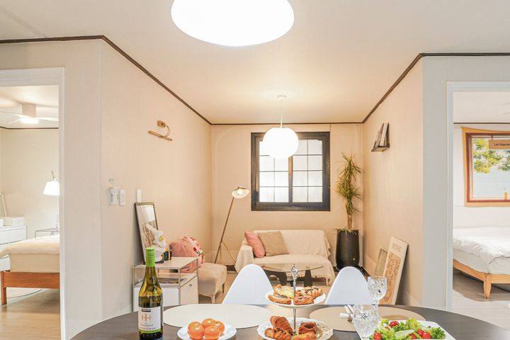 Seodamjae / Seodaemun / Fully Furnished Two-R 1th image