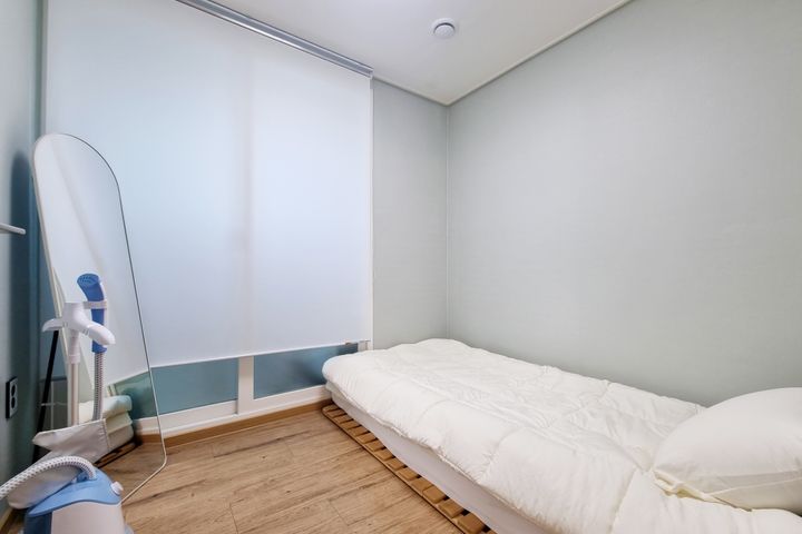 [Sinjeongnegeori Station] 2-room 15th image