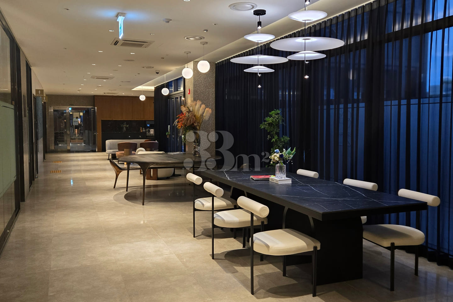 High-end hotel-style suite 9th image