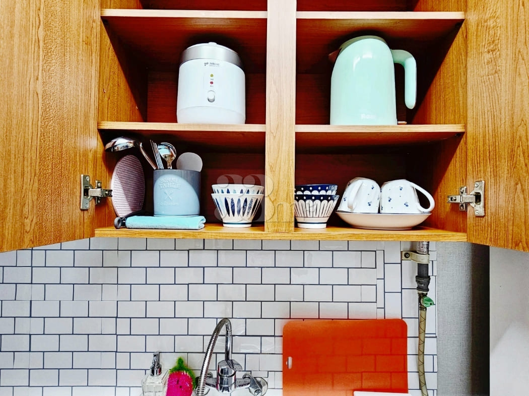Fully furnished studio apartment near the cou 10th image