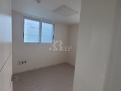 Newly built, fully furnished, prime floor 4th image