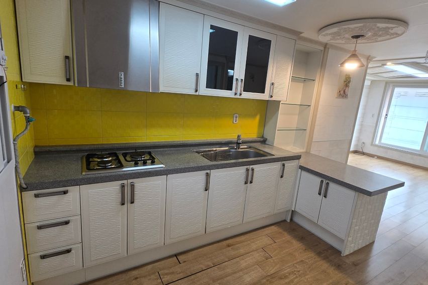 예쁘고  깨끗한 투룸 1번째 이미지