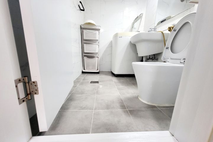 ❤️Newly renovated, sunny 2-room apartment in  14th image