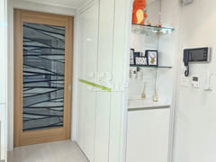 ☆Prime Location☆Convenient Transport & Shops 4th image