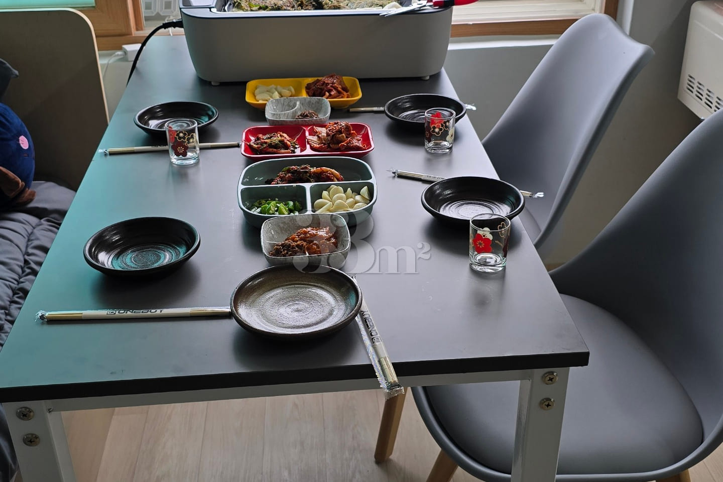 Short-term rental with a sea view in Sacheon, 2th image