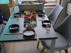 Short-term rental with a sea view in Sacheon, 2th image