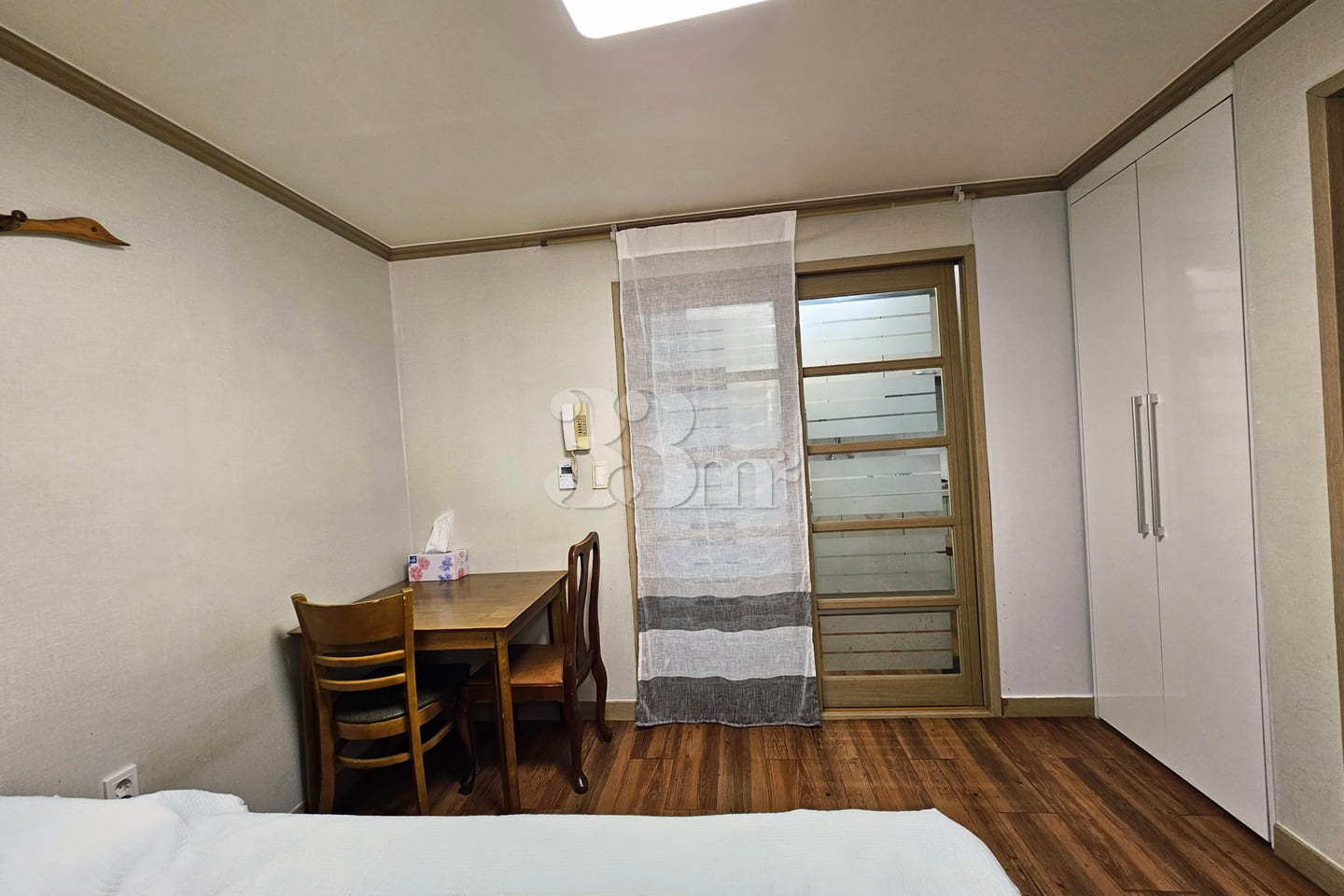 Studio apartment, 15 minutes from Yeungnam Un 3th image
