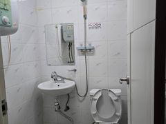 Room 502 3th image