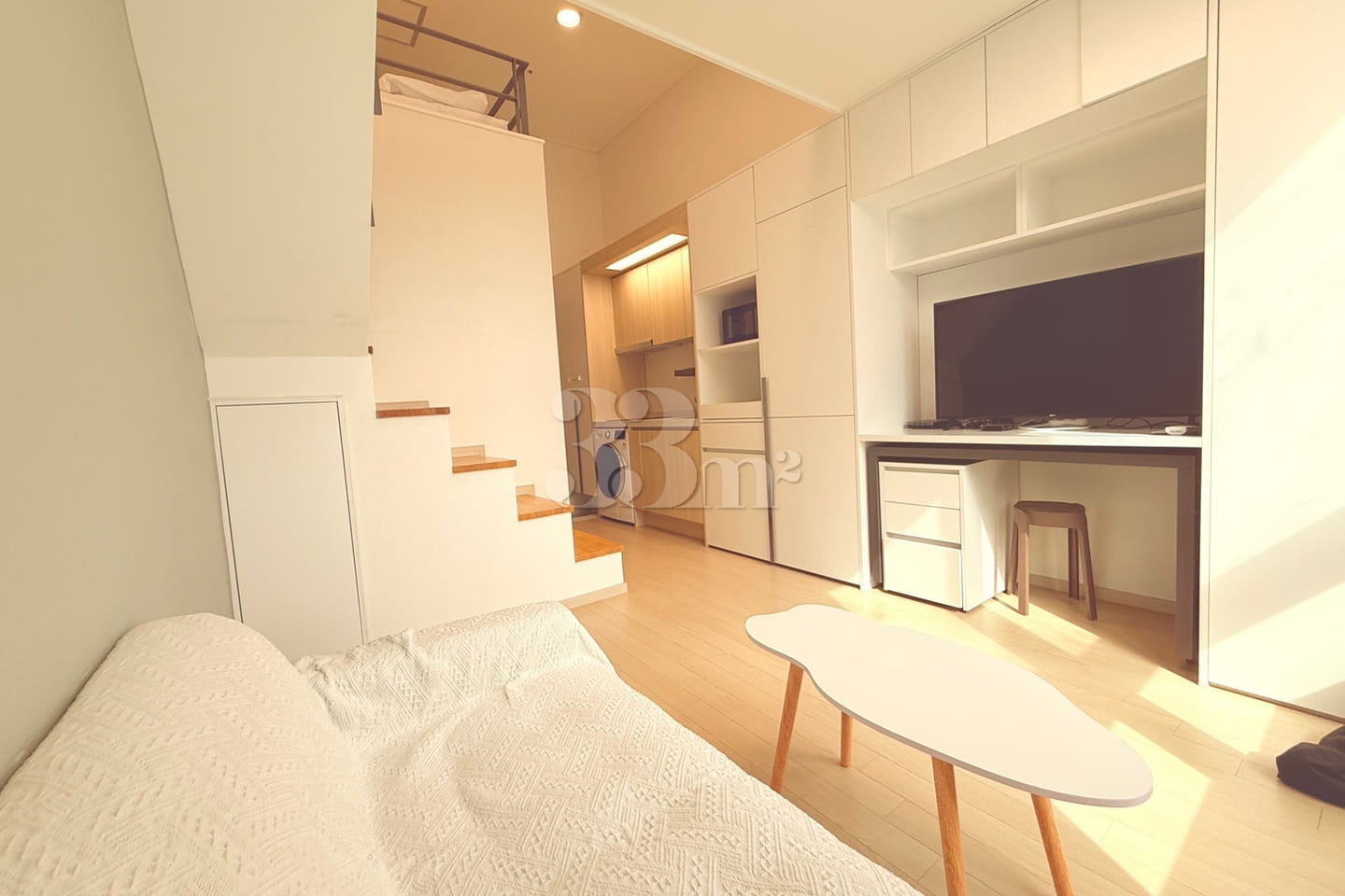 Sky House 4th image