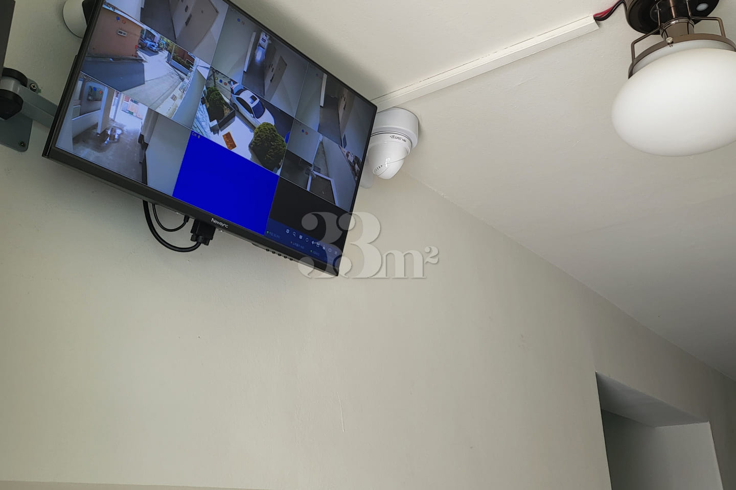 Premium studio apartment 8th image