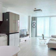 Mokdong two-room apartment with full options Unit Image