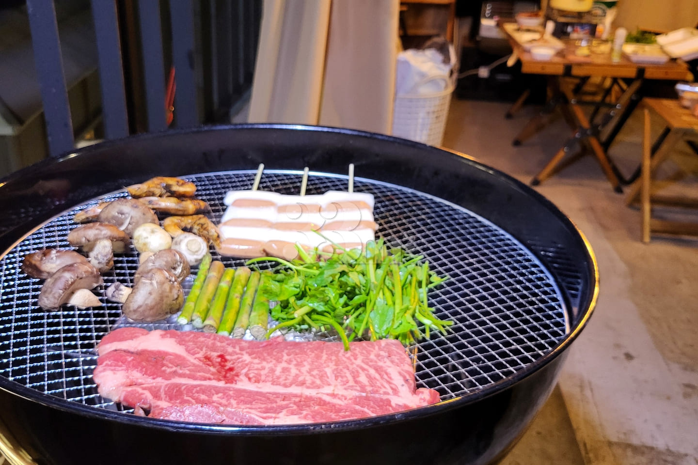 Rooftop Terrace in Hotspot Yeonnam-dong 4th image