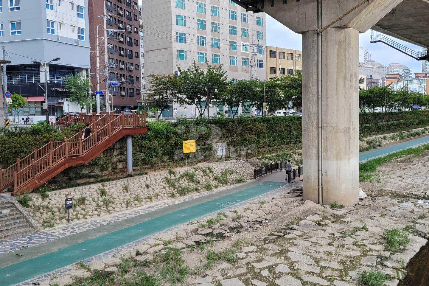 ⭐1 minute from Jegi-dong / Spacious unit⭐ 15th image