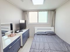 Fully furnished two-room apartment 2 minutes 3th image