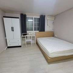 Studio apartment near Chungbuk National Unive Unit Image