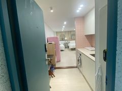 Spacious studio apartment in front of Songdo 8th image