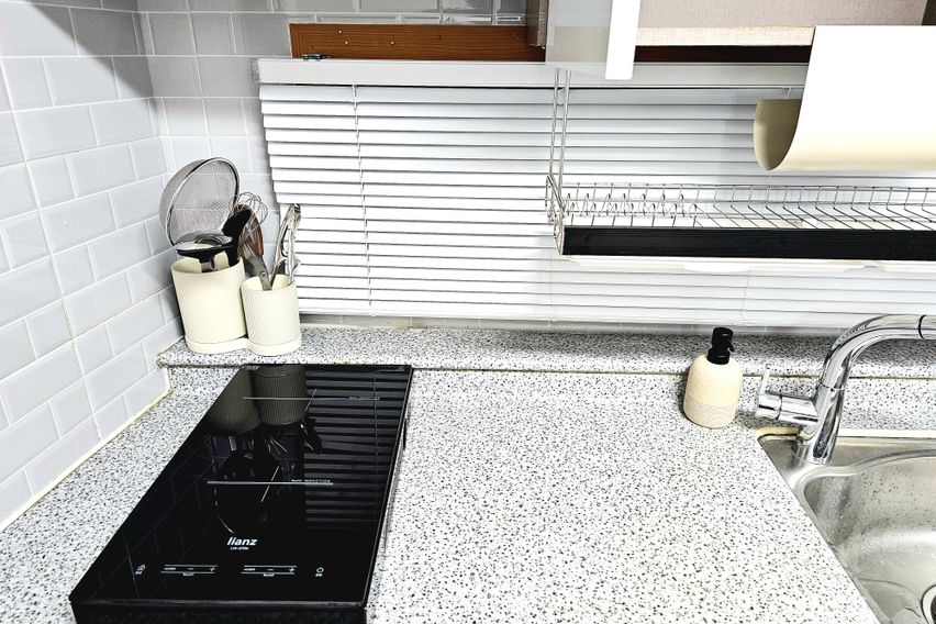 부산역6분 투룸 퀸침대