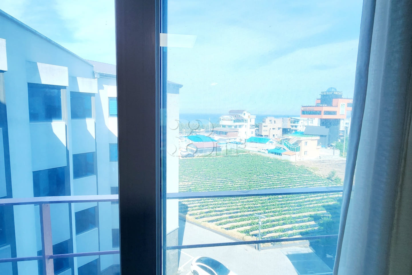 One-month stay at a beachfront duplex with a 19th image