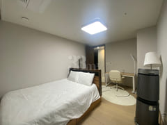 Stylish 4-bedroom apartment in Seocho 12th image