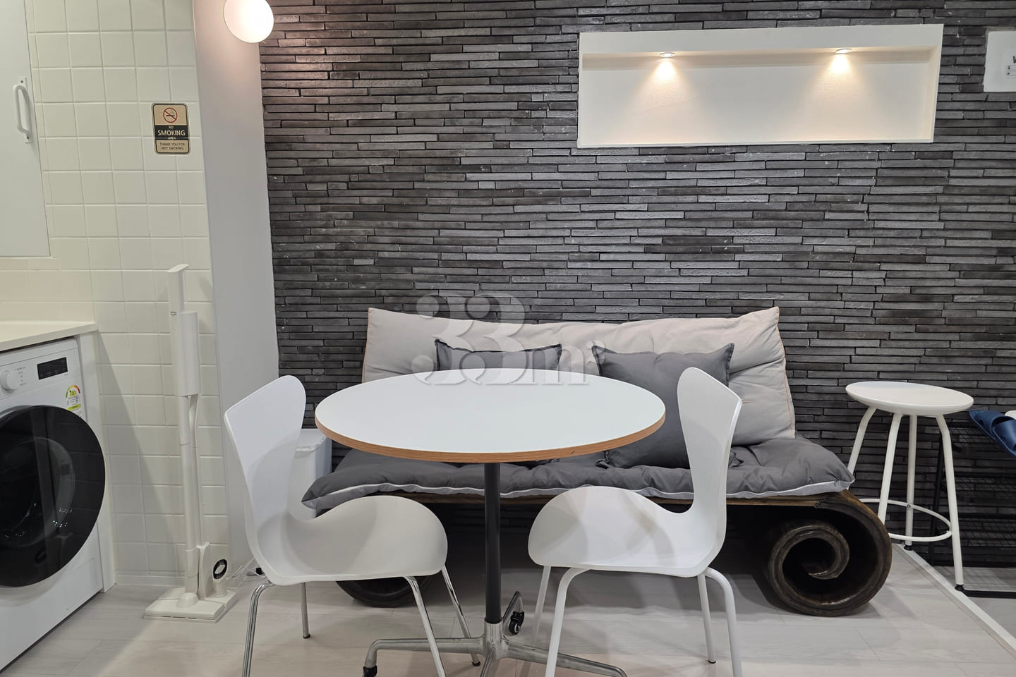 Gangnam 2-room apartment, 5 minutes from Hakd 2th image
