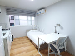 #10 Cozy Studio 7th image