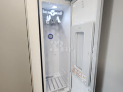 9-pyeong apartment next to Dongtan Lake with 15th image
