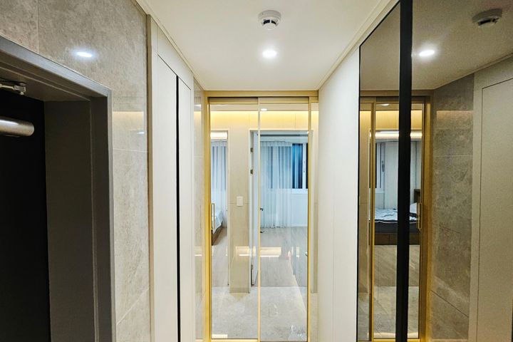 Newly built duplex penthouse for 10 people 3th image