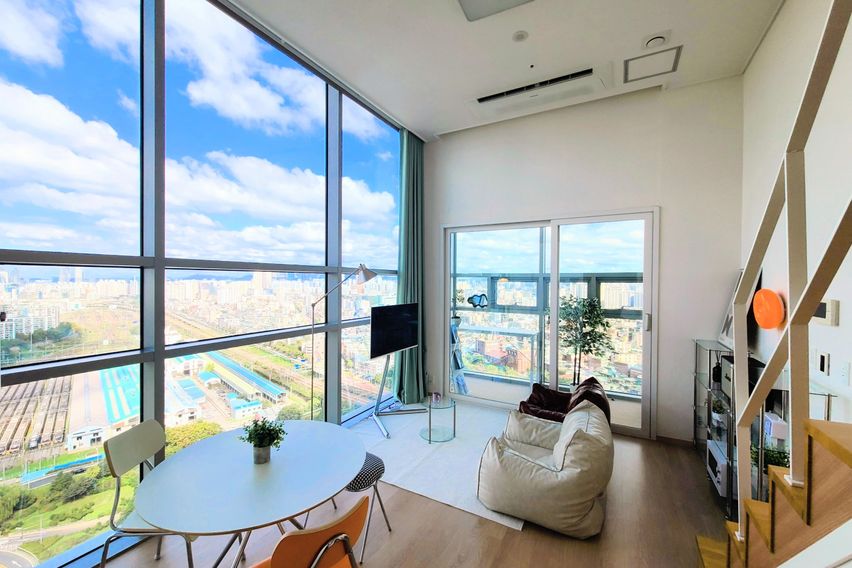 ⑤ 7호선 럭셔리 뷰 0번째 이미지