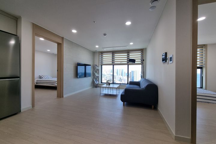Fully furnished, 2 bedrooms, Gwangan Bridge v 13th image